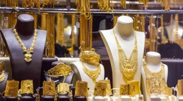 ارتفاع طفيف في أسعار الذهب بمصر رغم تراجع الأوقية عالميًا وتأثر الأسواق